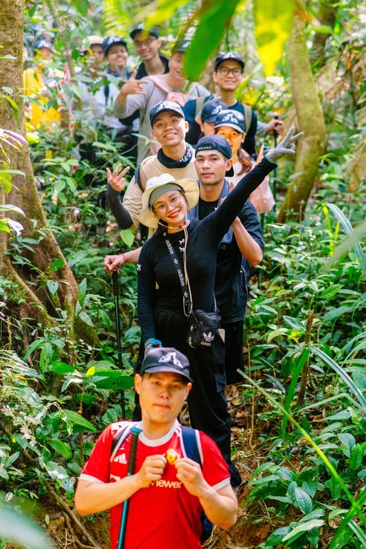 TEAM BUILDING ADVENTURE